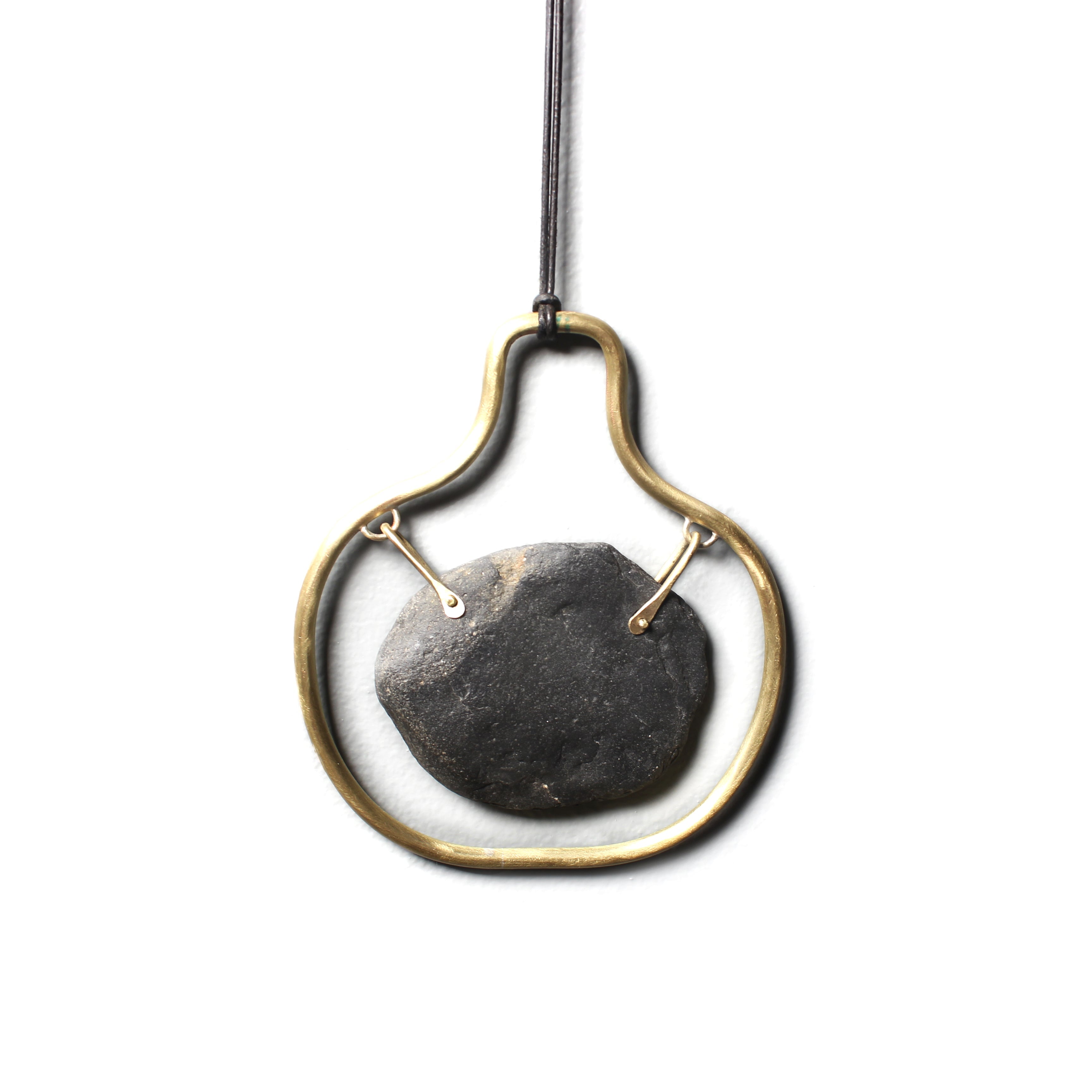 Heart of Stone Jewellery and Metalsmith Small Object (Exhibition) Mari Hirata