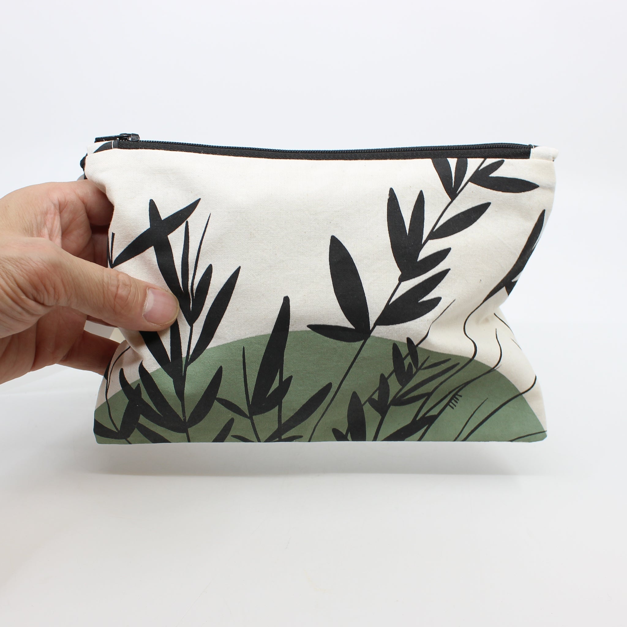 Zipper Pouch Textiles & Fibre Art Maria Emilia Sauri Screenprinter