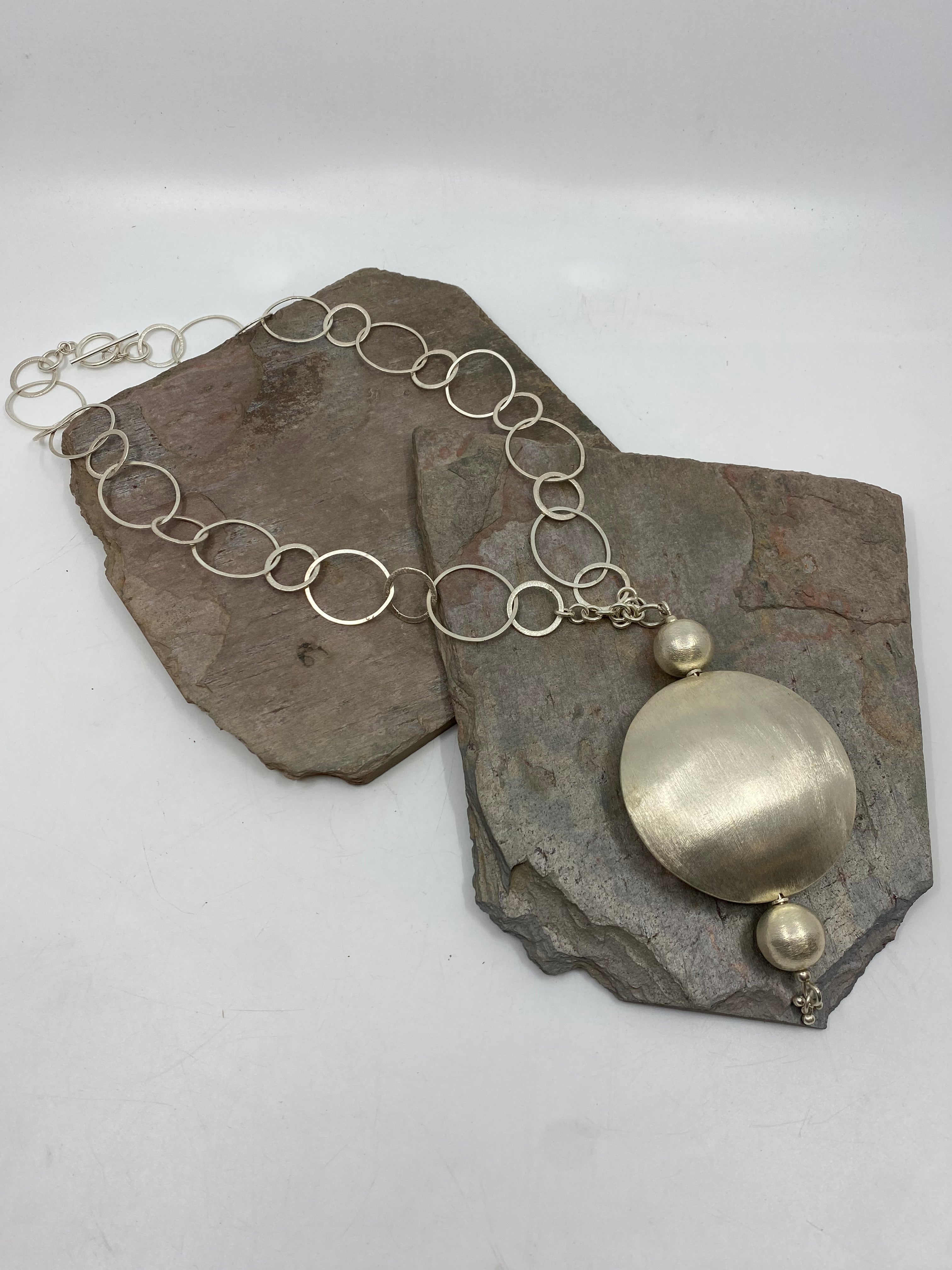 Disc Necklace 