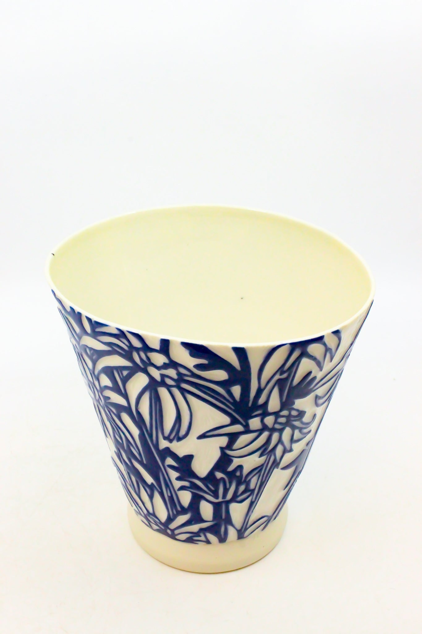 Vase €“ Mixed Botanical - Medium 