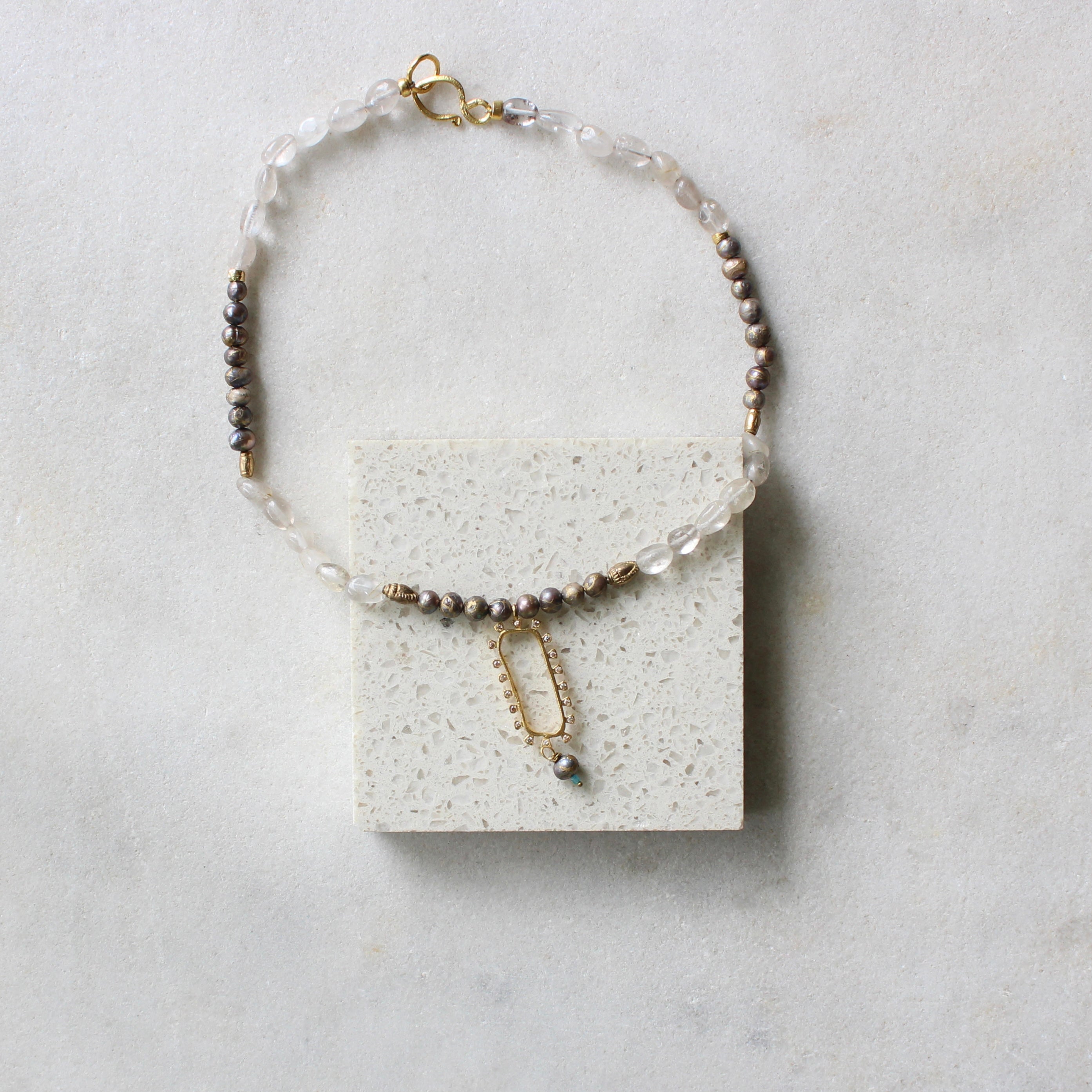 White quartz necklace Jewellery Artiz Jewellery 