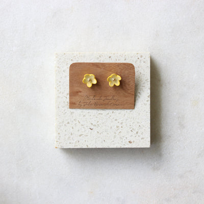 Flower Stud Earrings Jewellery Julia Bramich Yellow 