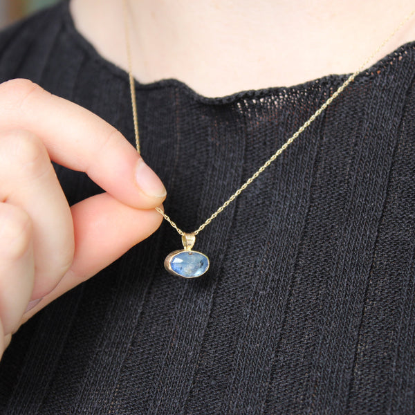 Uno Raw Sapphire Pendant Necklace Jewellery Vermilion Jewellery 