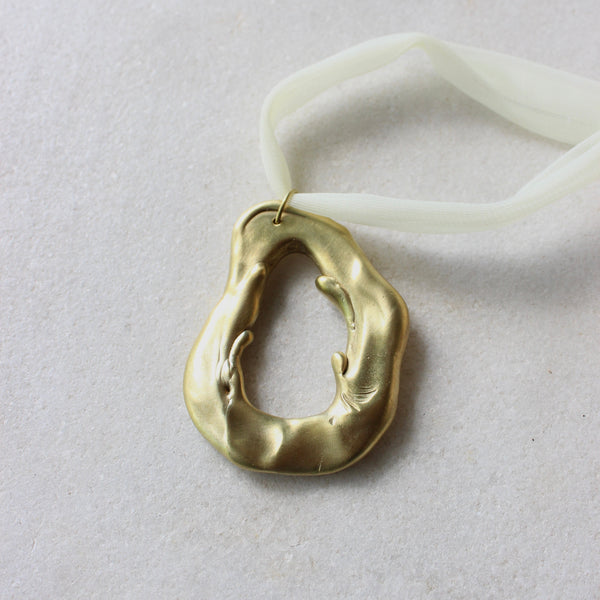 Enter the wonderland Jewellery QA ART 