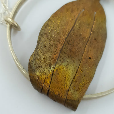Plate 1 Laminaria saccharina necklace Jewellery and Metalsmith Small Object (Exhibition) Alison McDonald 