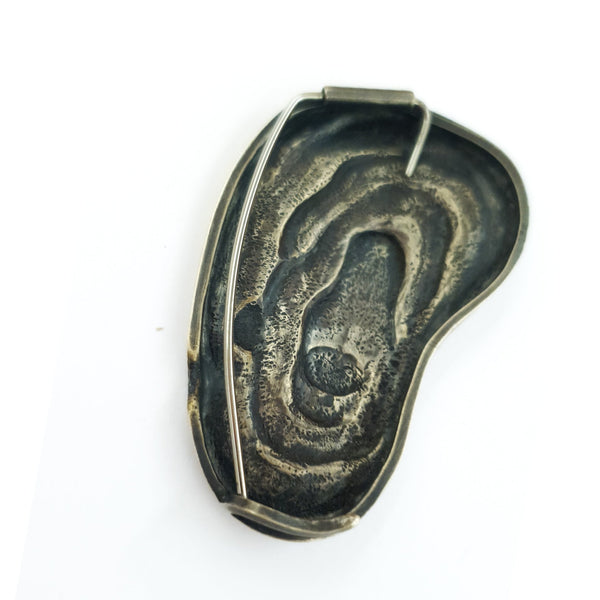 SCHIST brooch Jewellery and Metalsmith Small Object (Exhibition) Alison McDonald 