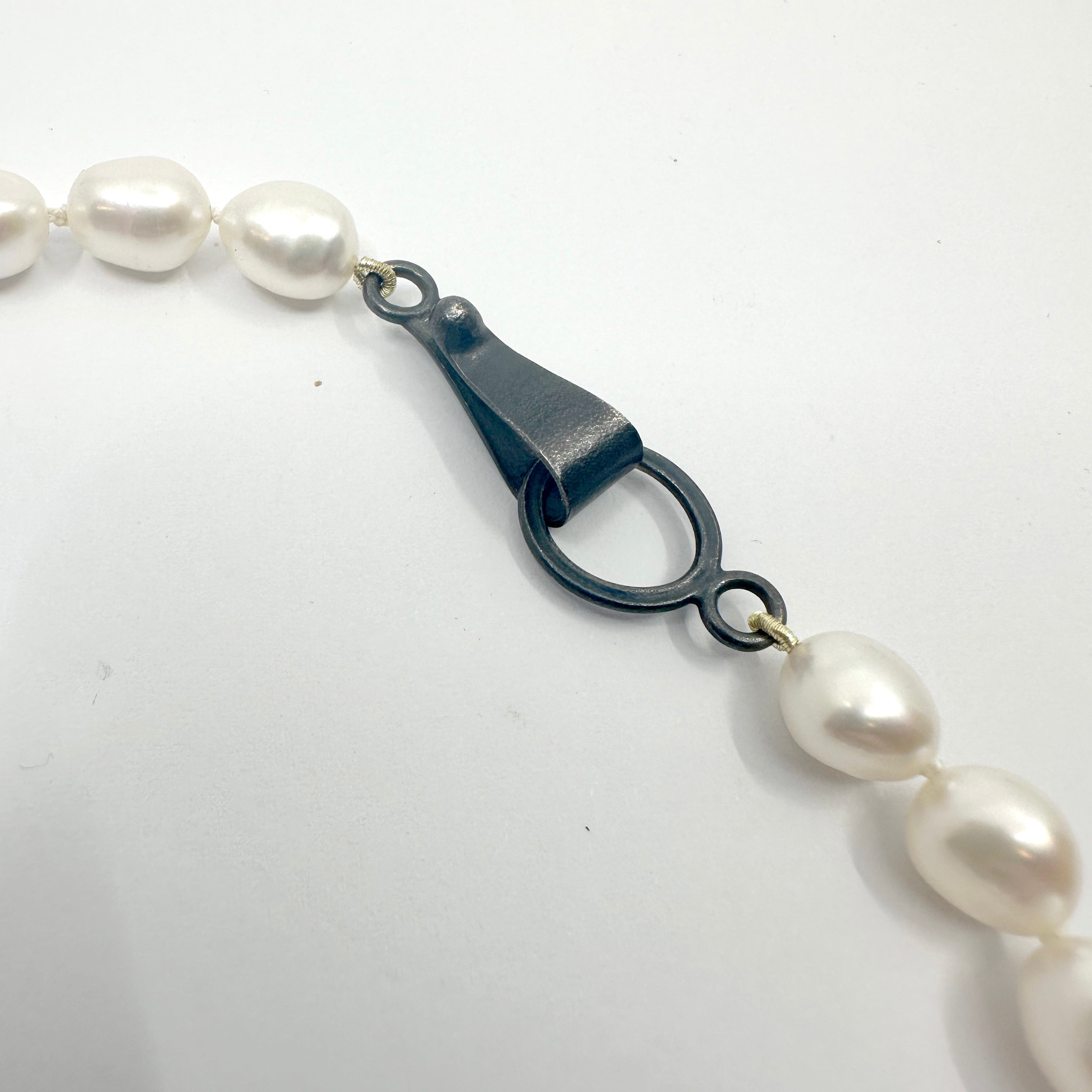Curved Bar Style Necklace