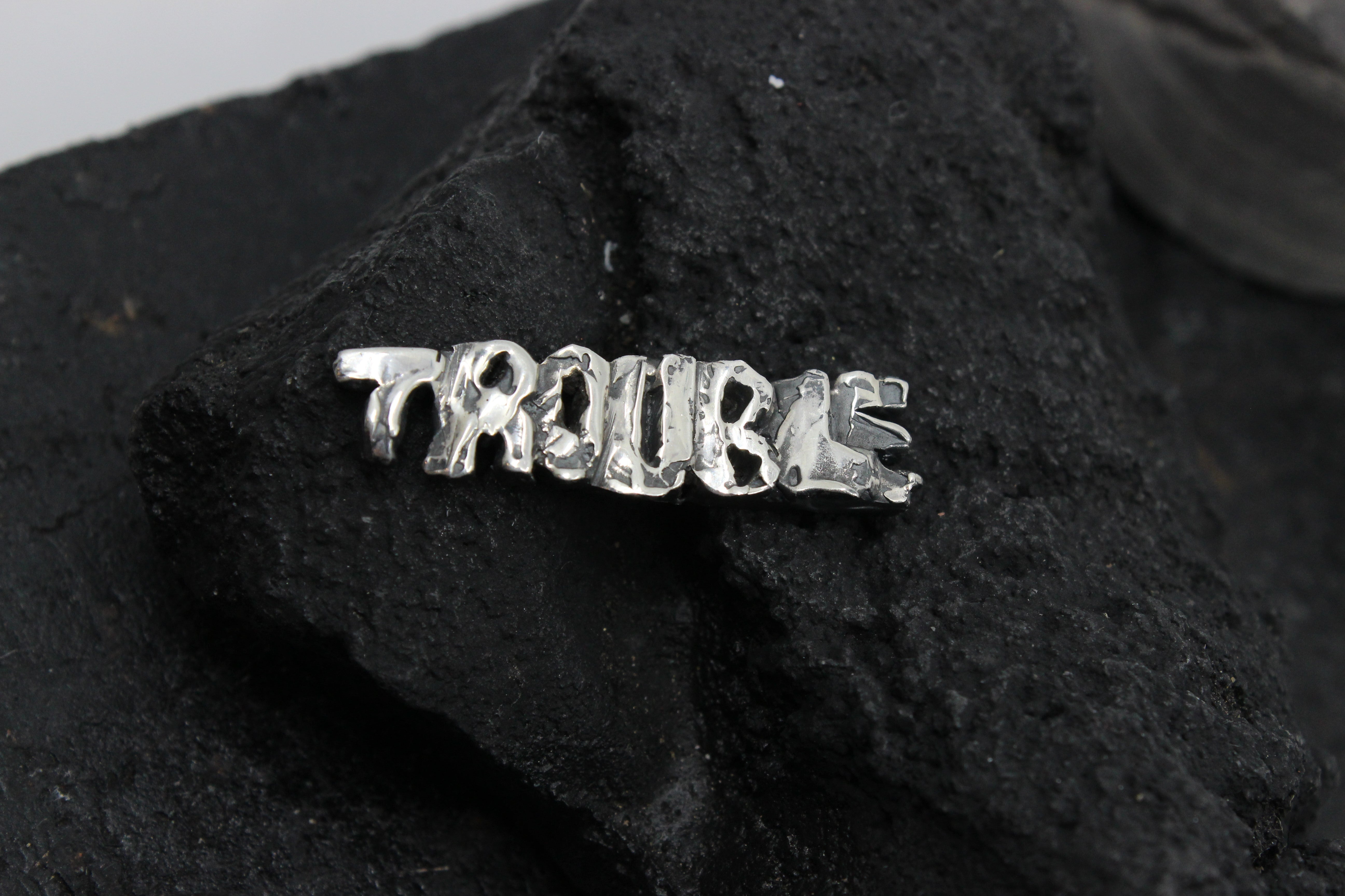Mood Pin - TROUBLE