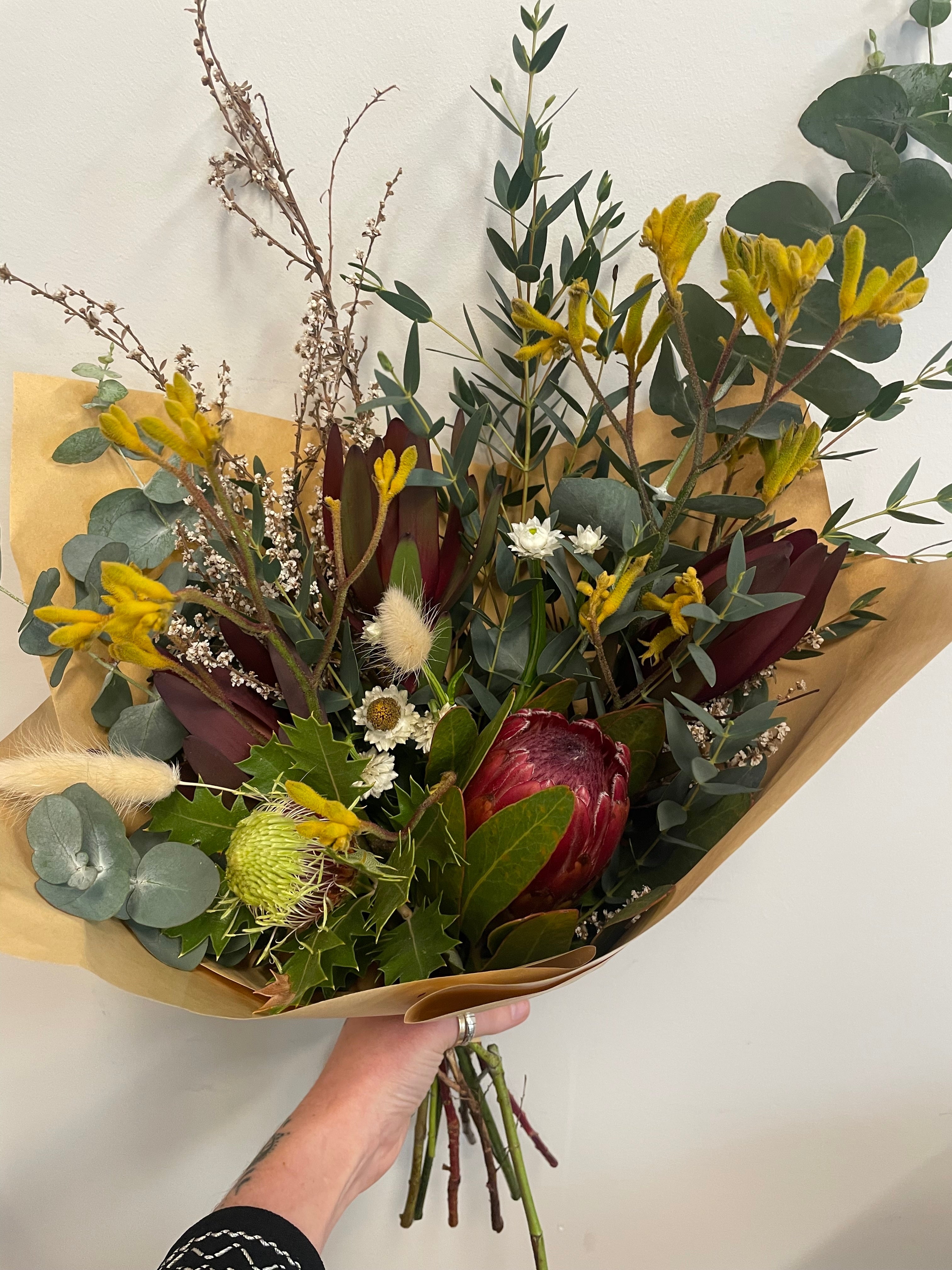 WHIG002 - Snakes and Lovers - Fresh Native Bouquet Large