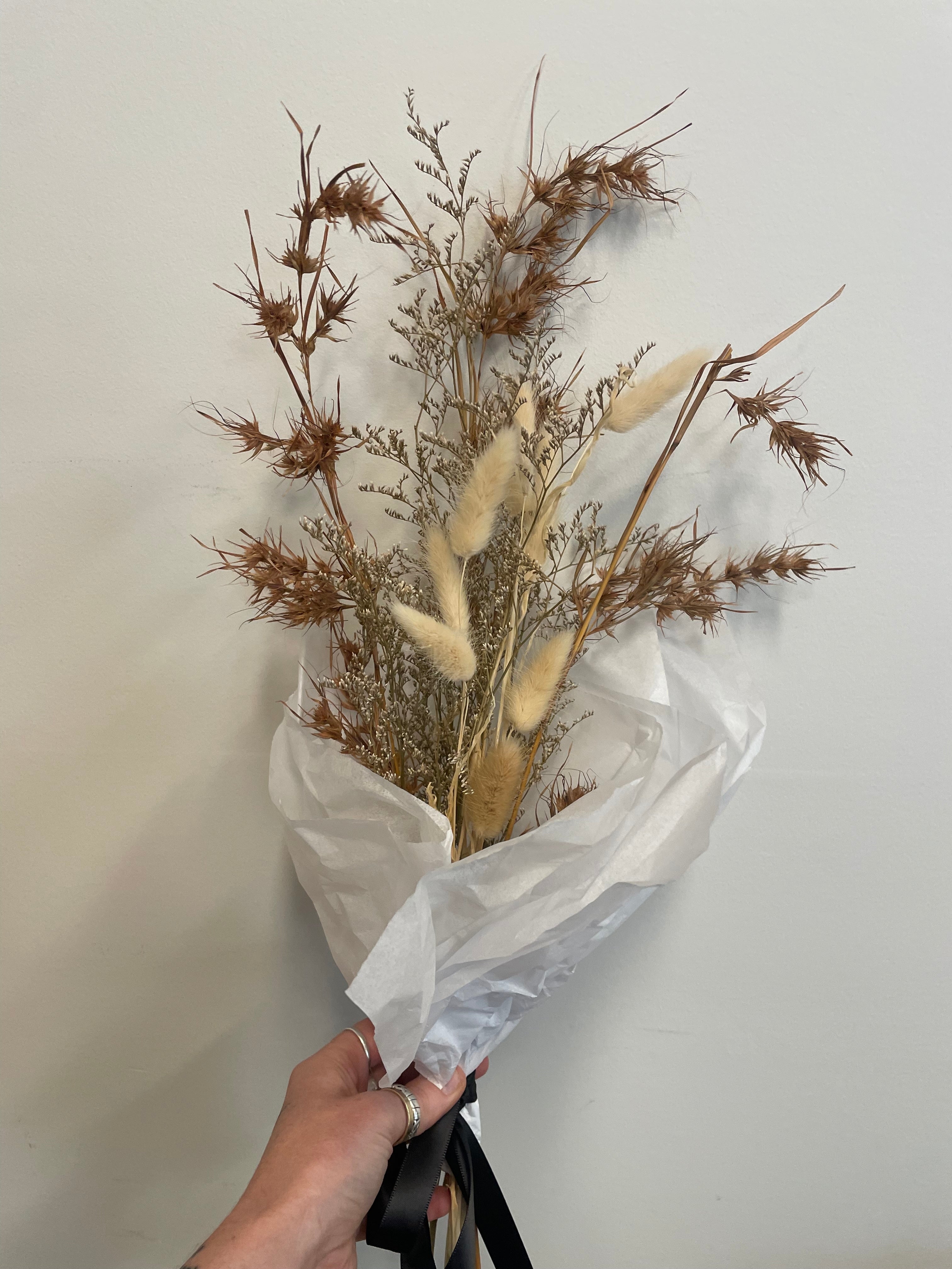 WHIG006 - Snakes and Lovers - Small Dried Market Bunch