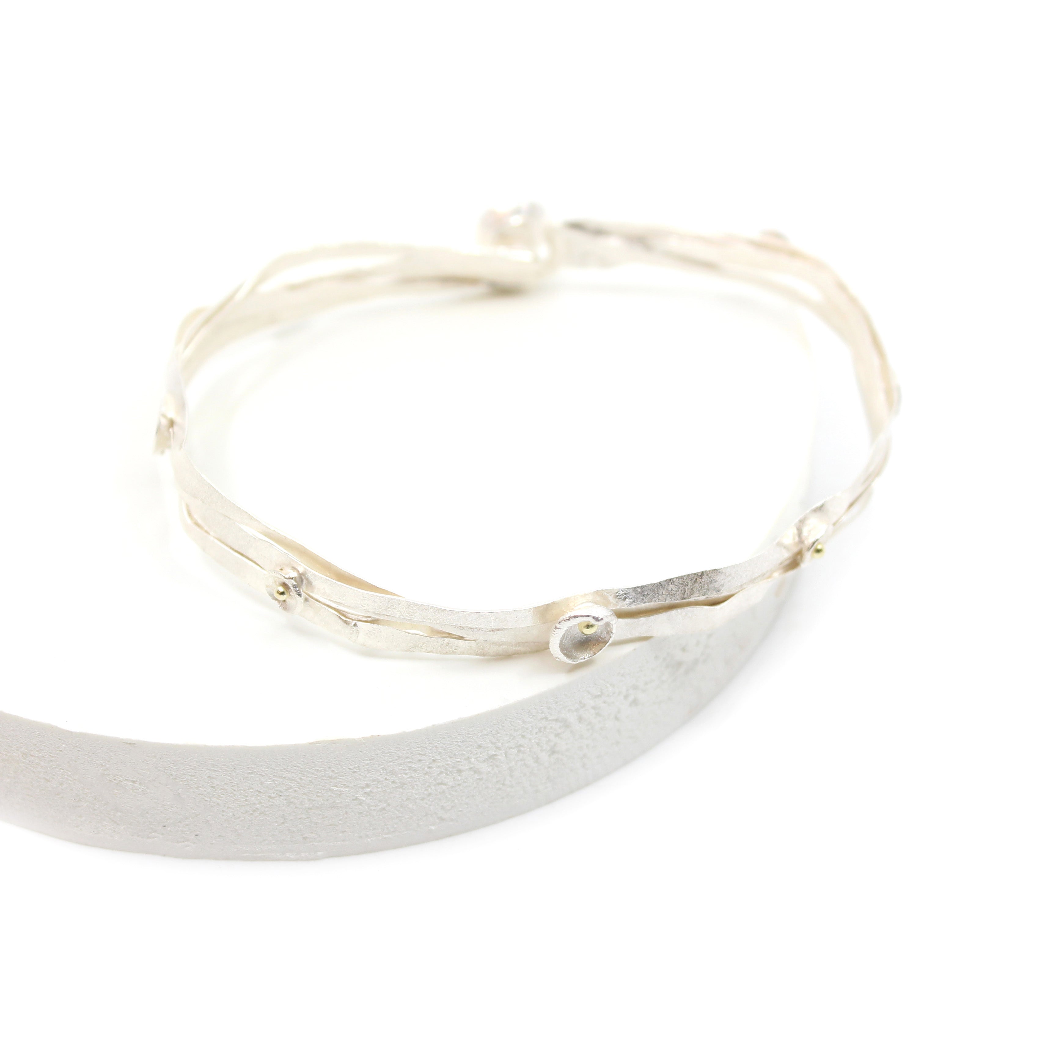 Sm Silver Wrap Bangle With Acorn Cups 